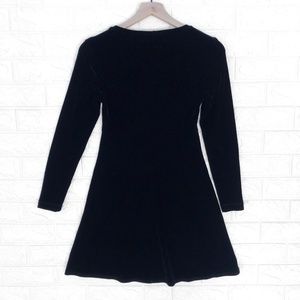 BCBG Dresses - BCBG Vintage Velvet 90's Little Black Mini Dress BCBG Dresses - BCBG Vintage Velvet 90's Little Black Mini Dress
